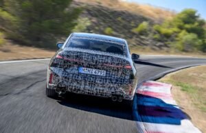BMW Série 3 entra na fase final de testes com motores de até 443 cavalos