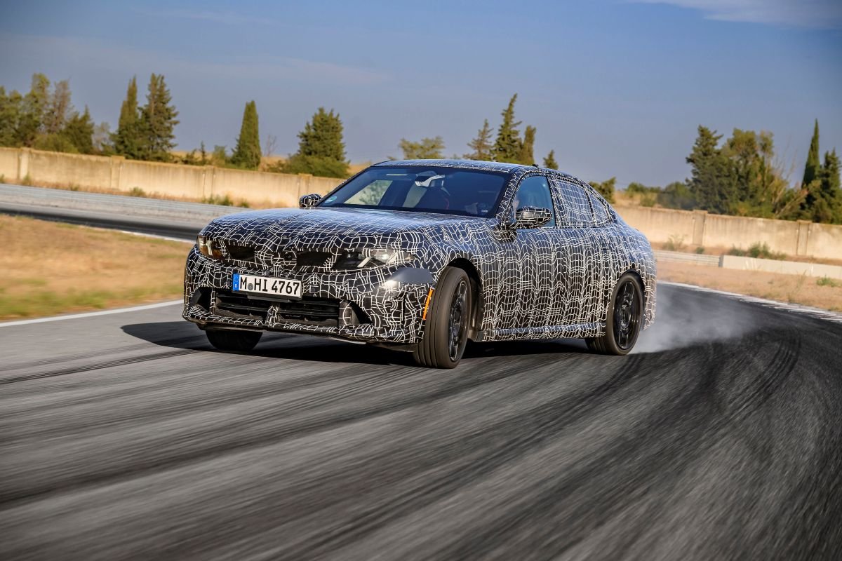 BMW Série 3 em fase final de testes