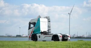 BYD apresenta cavalo mecânico elétrico de 1.000 cavalos
