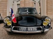 Carro de Charles de Gaulle volta à exposição em Paris