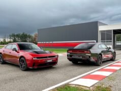 Dodge Charger inicia nova geração com duas formas de propulsão