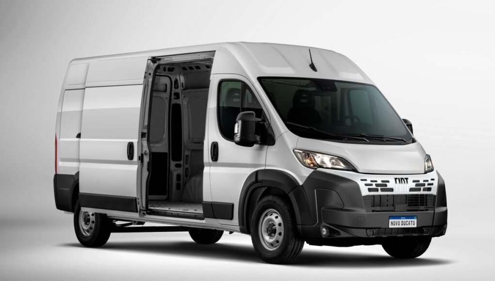 Fiat Ducato 2027 mantém motor turbodiesel em quatro versões - Divulgação (1)