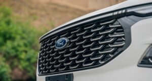 Ford alerta para avanço chinês, mas mantém acordos tecnológicos