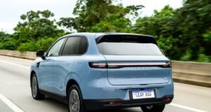 Leapmotor amplia linha REEV com o B10 Ultra-Híbrido 2027