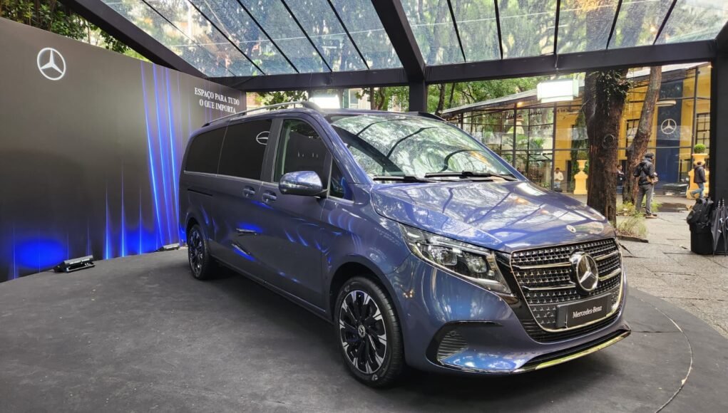 Mercedes-Benz Classe V estreia no Brasil com sete lugares - Sérgio Dias (12)