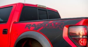 Patente da Ford permite mover picape com força aplicada à carroceria