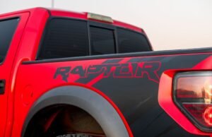 Patente da Ford permite mover picape com força aplicada à carroceria