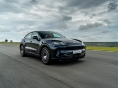 Porsche Cayenne Electric chega ao Brasil com seis configurações