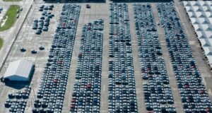 Stellantis inicia negociação trabalhista em fábricas canadenses