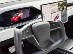 Tesla apresenta dados europeus sobre condução assistida