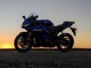 Yamaha confirma preços da R7 e da edição de 70 anos