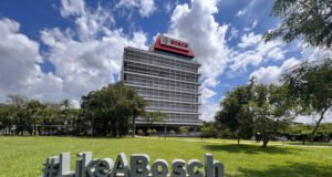 Bosch e Sem Parar firmam parceria para digitalizar frotas Bosch e Sem Parar firmam parceria para digitalizar frotas