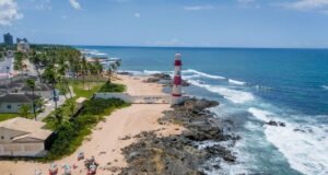 Bahia espera 180 mil turistas na temporada de cruzeiros Bahia espera 180 mil turistas na temporada de cruzeiros