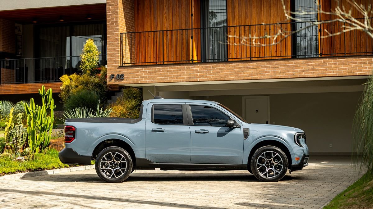 Maverick 2026 Lariat