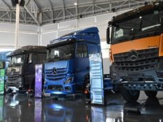 Mercedes-Benz leva novos caminhões e serviços à Fenatran 2026