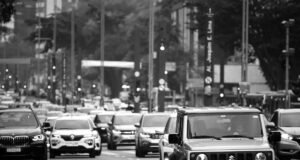 Mobilidade transforma carro em plataforma de serviços