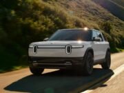 Recall da Rivian R2 começa em um parafuso da bateria