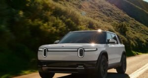 Recall da Rivian R2 começa em um parafuso da bateria
