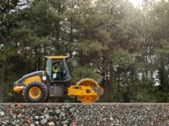 Volvo CE lança compactador SD120 para diferentes tipos de solo